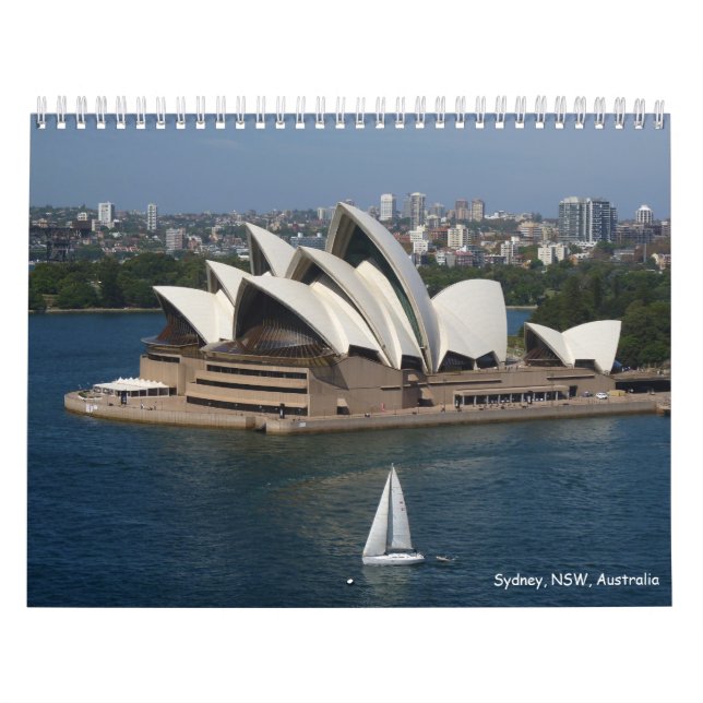 12 months to discover the world in 2021 calendar (Cover)