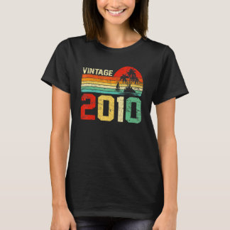 13th Birthday   Vintage 2010 Retro Boy Girl 13 Yea T-Shirt
