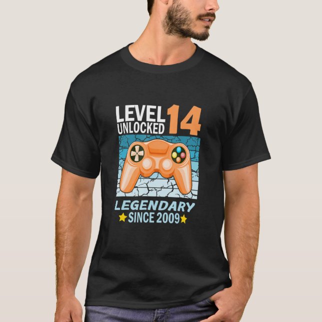 14th birthday gamer born in 2009 T-Shirt (Front)