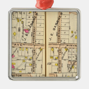 158159 New Rochelle Metal Ornament