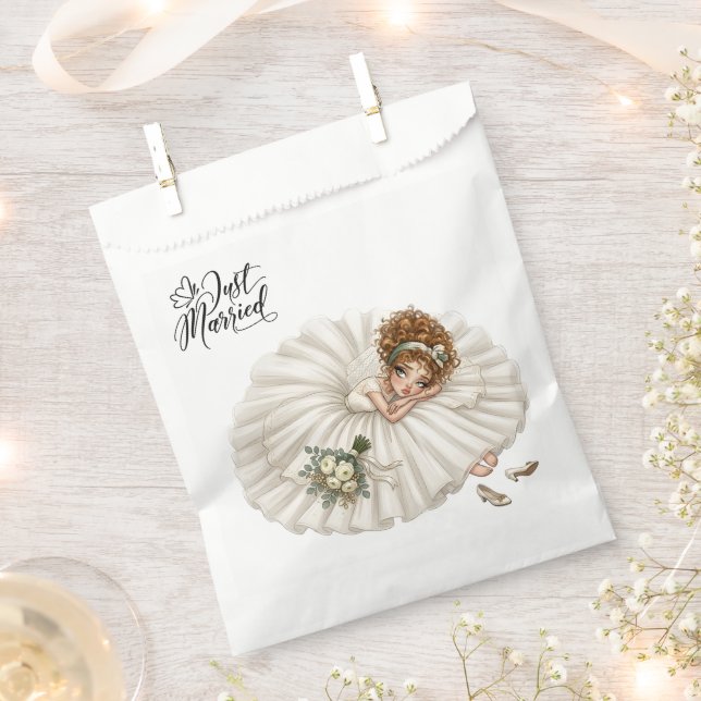 #16 Cute fun bride Favour Bag (Clipped)