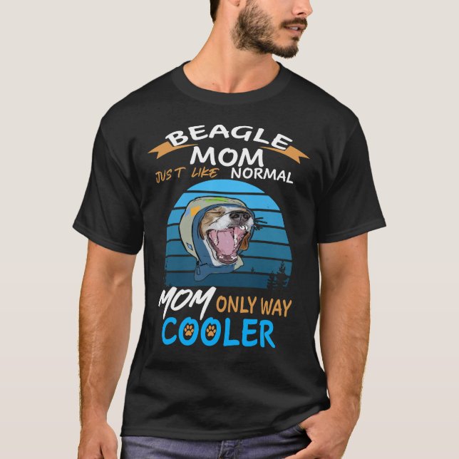 17 Beagle Mom Cooler T-Shirt (Front)