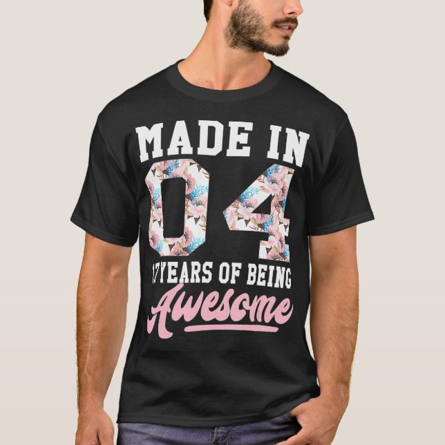 17 Year Old Girls ns Gift For 17th Birthday Born T-Shirt (Front)