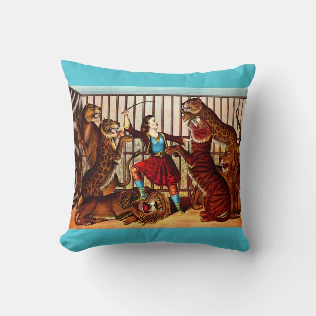 1874 The Lion Queen Throw Pillow (Front)