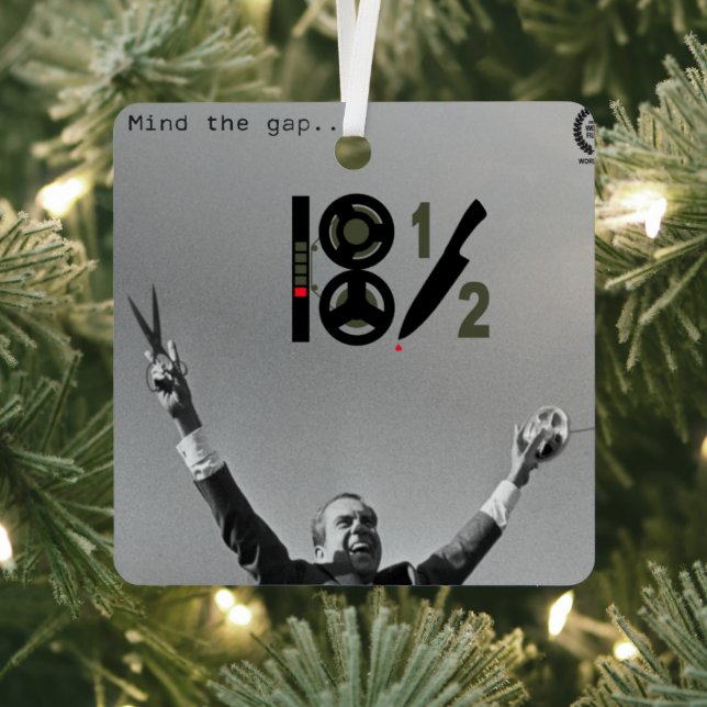 18 ½ ornement (Insitu)