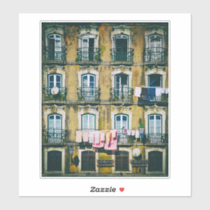 18th c rundown building in Alfama district. Lisbon