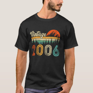19 Year Old Gift Men Women Vintage 2006 19th Birth T-Shirt