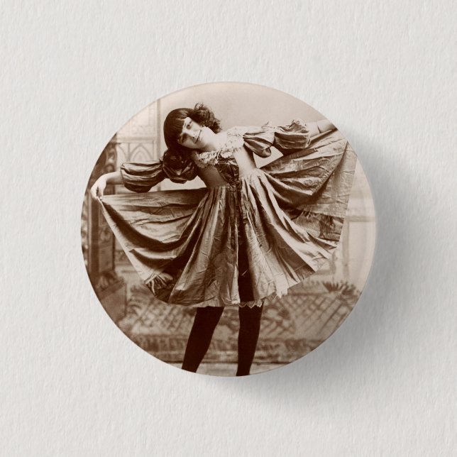 19th C. The Curtsy 1 Inch Round Button (Front)