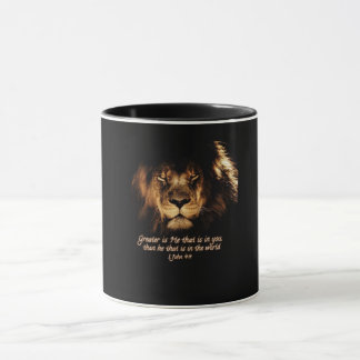 1 Jean 4:4, "Il est grand" Bible Verse Coffee Mug