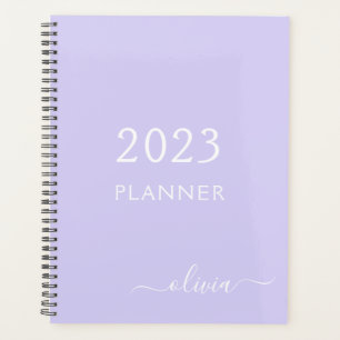 2023 Monogramme de nom de script violet lavande mo