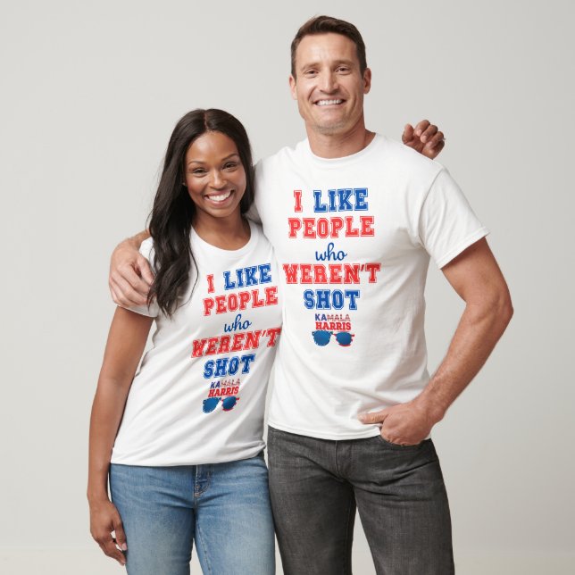 2024 Election Kamala Harris Merch Comma La funny T-Shirt (Unisex)
