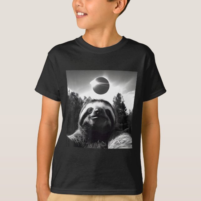 2024 Solar Eclipse Funny Sloth Selfie  T-Shirt (Front)