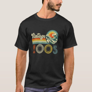 20th Birthday Gifts Vintage Born In 2005 20 Years  T-Shirt