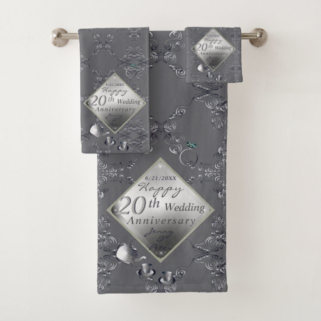 20th Platinum Emerald Anniversary Bath Towel Set (Insitu)