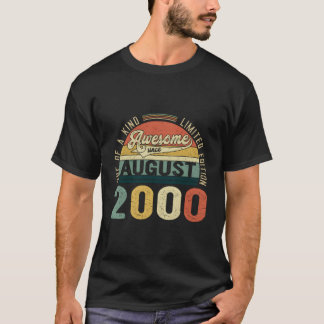 23 Year Old Born In August 2000 Retro 23Rd Birthda T-Shirt