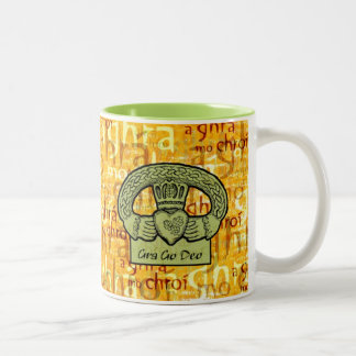 2 Couleurs Amour de tasse de Claddagh d'Irlandais pour