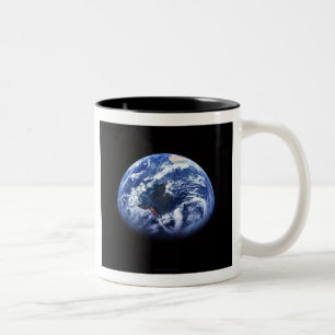2 Couleurs La coupe du monde - la terre de la grande tasse de