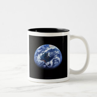 2 Couleurs La coupe du monde - la terre de la grande tasse de