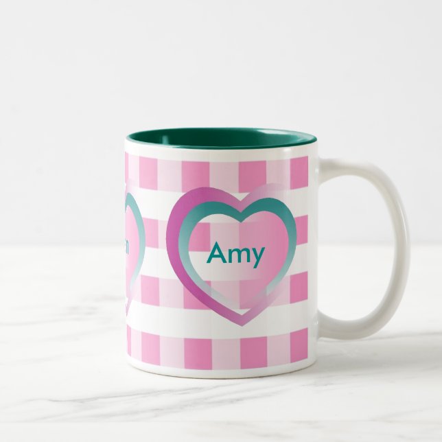 2 Couleurs Personnalisez la tasse rose de coeurs de guingan (Droit)