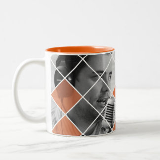 2 Couleurs Radio de nouvelles de conduit avec la tasse de