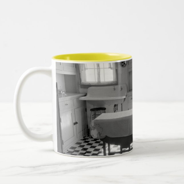 2 Couleurs Tasse de cuisine de ferme de Dépression-Ère (Gauche)