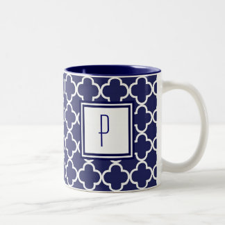 2 Couleurs Tasse de monogramme de Quatrefoil de bleu marine