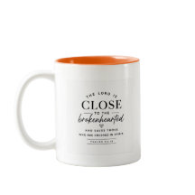 Tasse en céramique inspirée de la foi