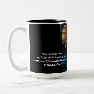 2 Couleurs trois ont été choisis pour aimer la tasse