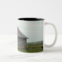 Vieille tasse de grange et de veau