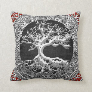 [300] Treasure Trove: Celtic Tree of Life [Silver] Throw Pillow