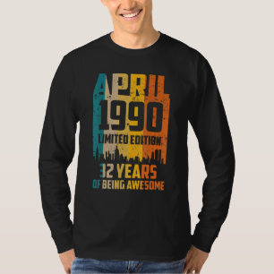 32nd Birthday 32 Years Awesome Since April 1990 Vi T-Shirt