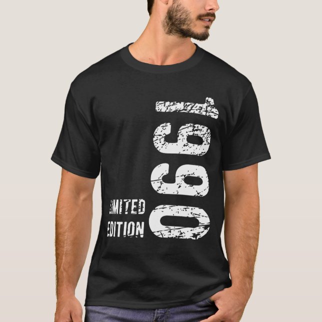 34th Birthday Gift 1990 Limited Edition 34 Years T-Shirt (Front)