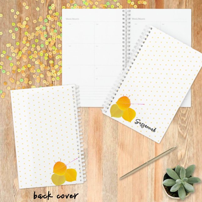 3 Feuilles d'Aspens Jaunes sur Motif de points Pol (Scheduling a lot? Here's a simple designed cover and planner ready for you fill. Maybe a gift idea.)