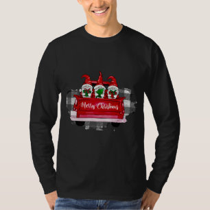 3 Gnomes In Little Red Truck Merry Christmas Trend T-Shirt