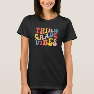 3rd third grade vibes teacher Back To School Retro T-Shirt