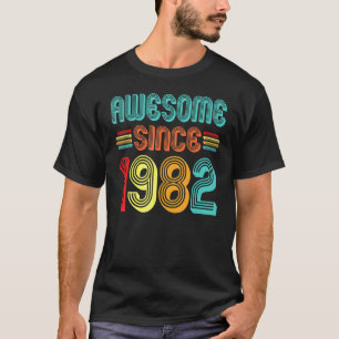 40 Year Old  Vintage 1982  40th Birthday 15 T-Shirt