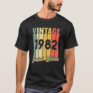 40 Years Old Vintage 1982   40th Birthday T-Shirt
