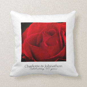 40th Ruby Wedding Anniversary Traditional Red Rose Throw Pillow