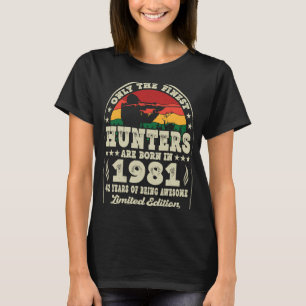 42 Year Old Deer Hunting Hunters Vintage 1981 42nd T-Shirt