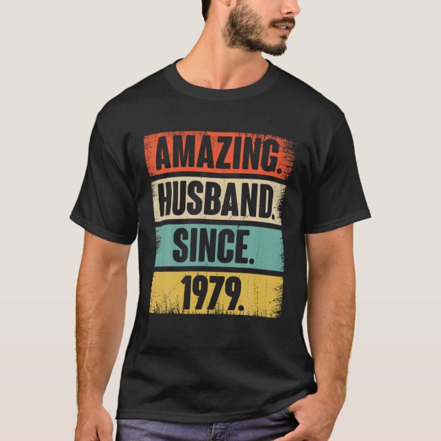43 Wedding Aniversary Gift Him - Amazing Husband S T-Shirt (Front)