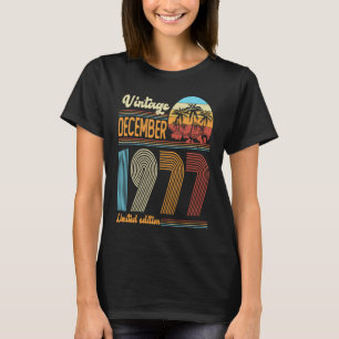 46 Years Old Birthday  Vintage December 1977 Women T-Shirt