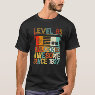 47 Years Of Being Awesome Vintage Retro 1975 47Th T-Shirt