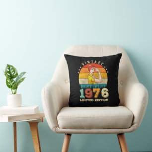 49 Year Old Bday 1976 Vintage 49th Birthday Women Throw Pillow
