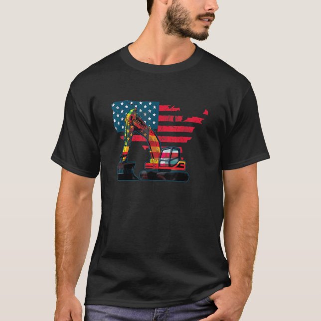 4th Of July American Flag Construction Backhoe Exc T-Shirt (Front)