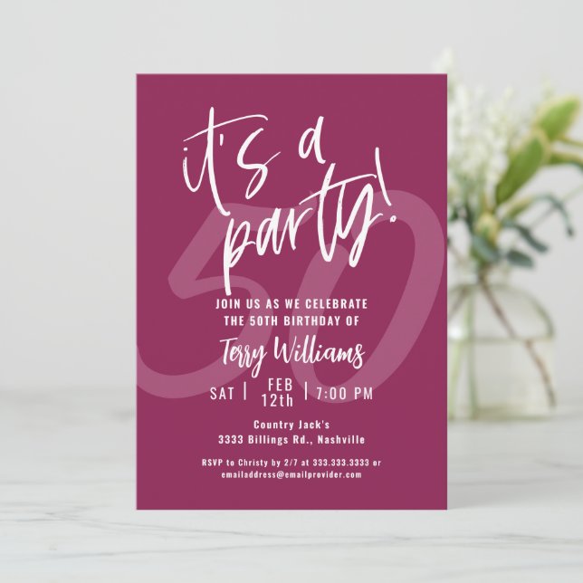 50e Pink Fun Anniversaire Invitation (Debout devant)