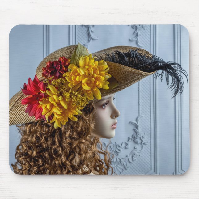 5981-Mannequin-Revolutionary War Lady with Hat Mouse Pad (Front)