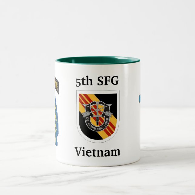 5e Groupe des forces spéciales Vietnam Mug (Centre)