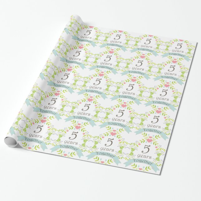 5th Anniversary Love Heart Gift Wrap (Unrolled)