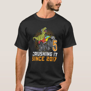 5th birthday dinosaur monster truck Crushing it si T-Shirt