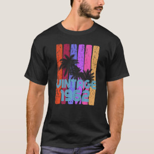60 Year Old  Vintage 1962 Retro 60th Birthday Men  T-Shirt